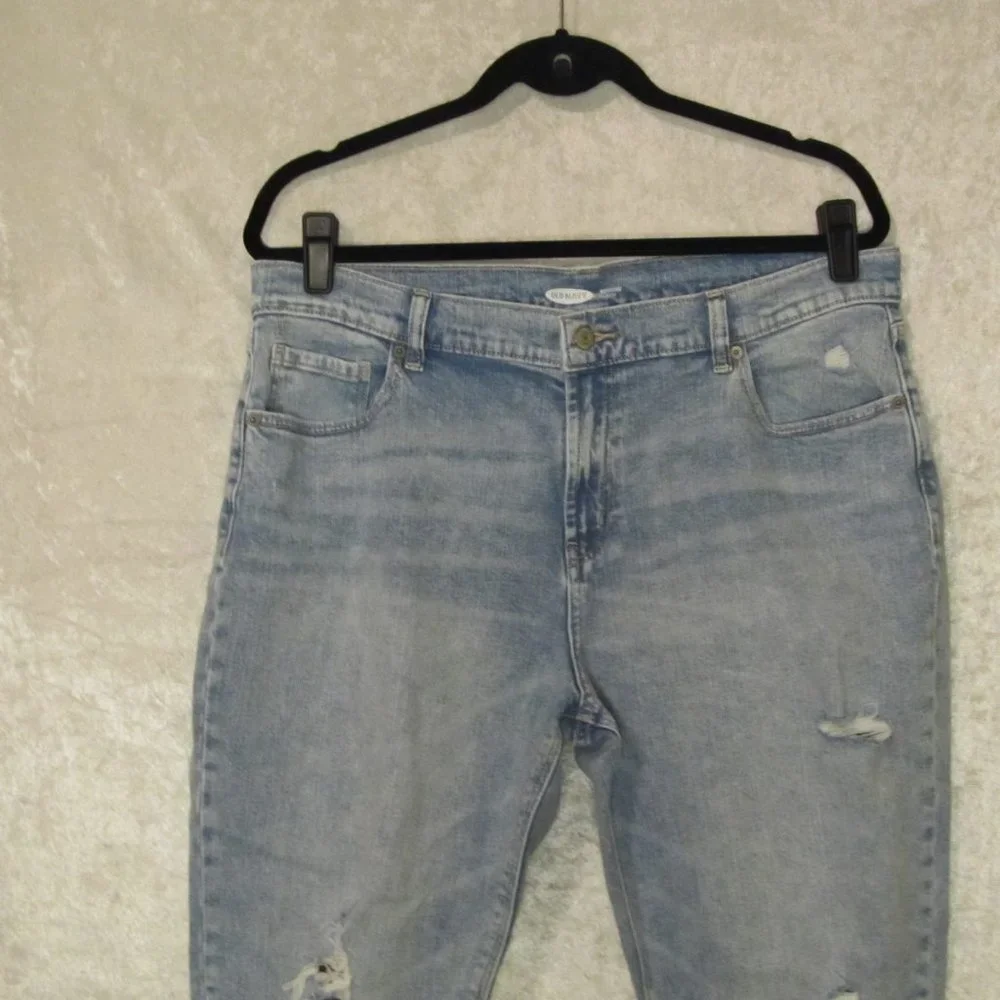 Old Navy Mid-Rise Boyfriend Jeans
